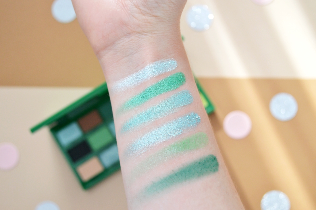 Tasty Palette Avocado swatche Revolution puderek.com.pl